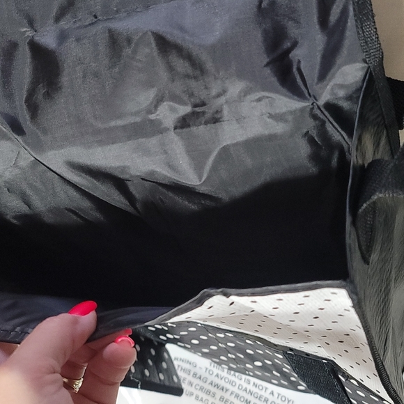 Mickey&Minnie Crossbody Tote - Picture 5 of 11